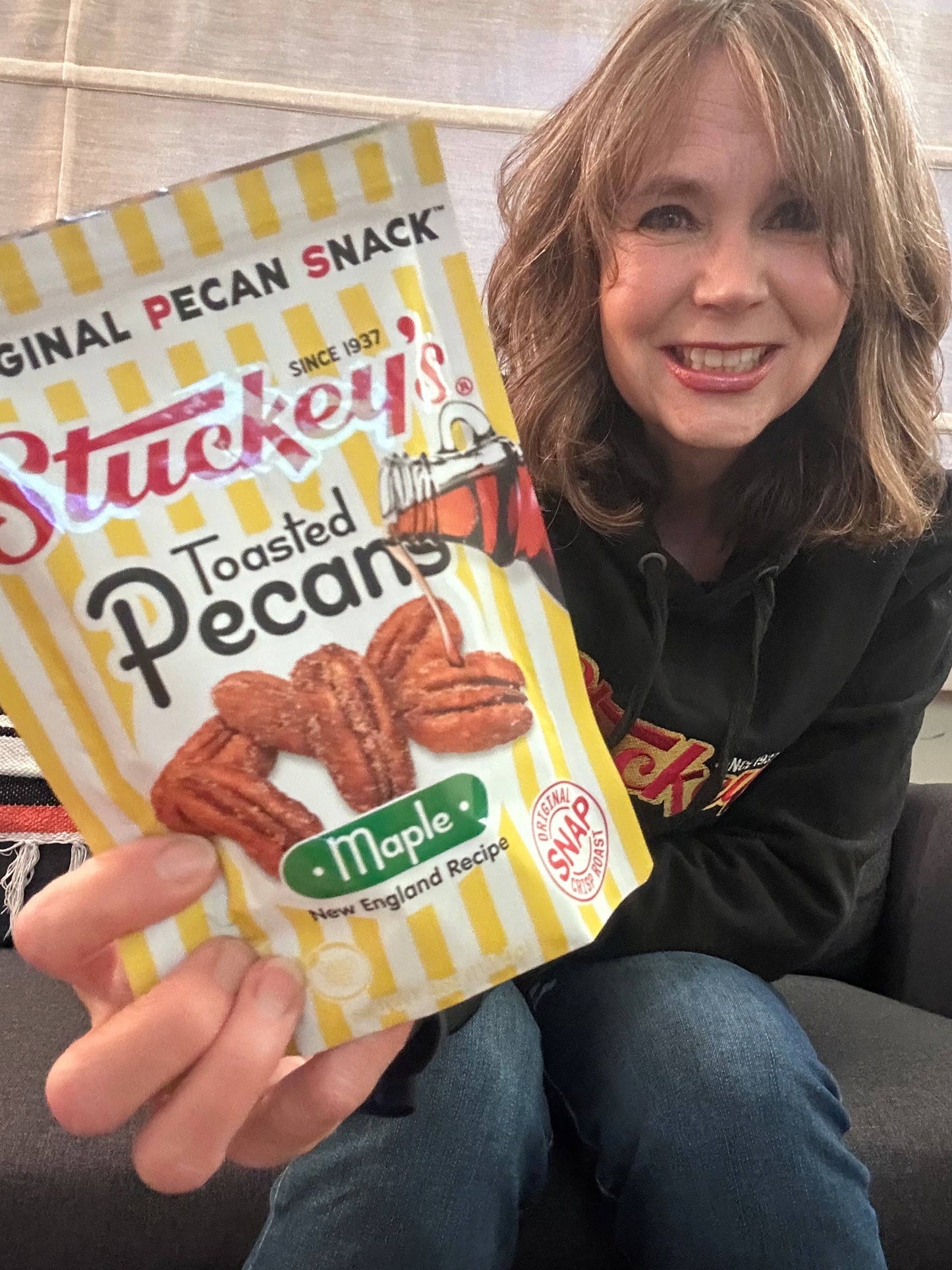 Maple Pecans 700