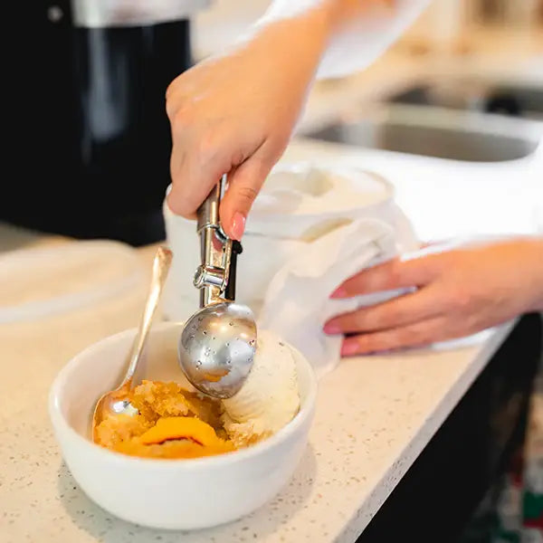 Calhoun Peach Cobbler Mix - 700