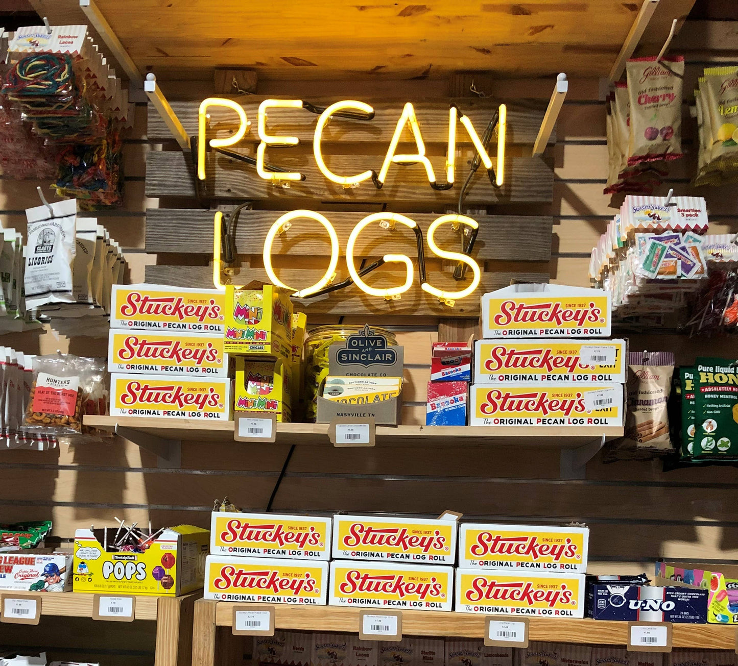 Pecan Log Roll - Vanilla, 2oz. 700