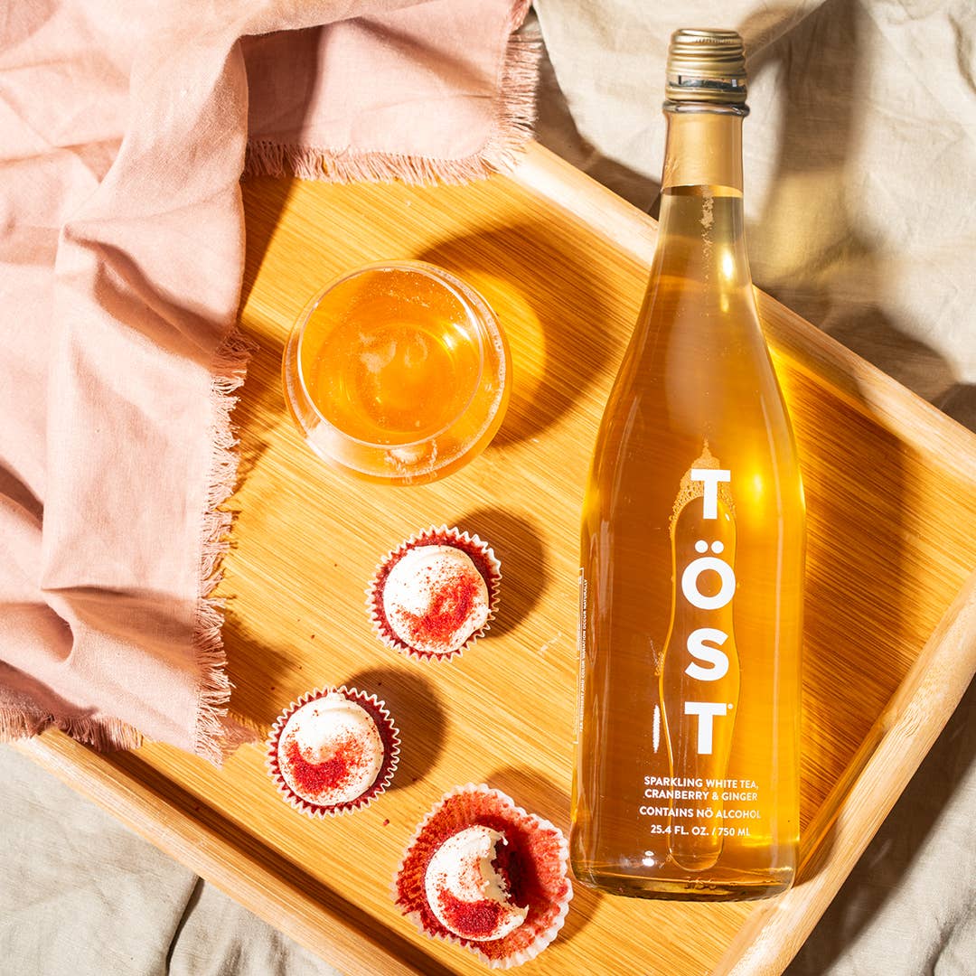 TÖST a Non Alcoholic Refresher 700