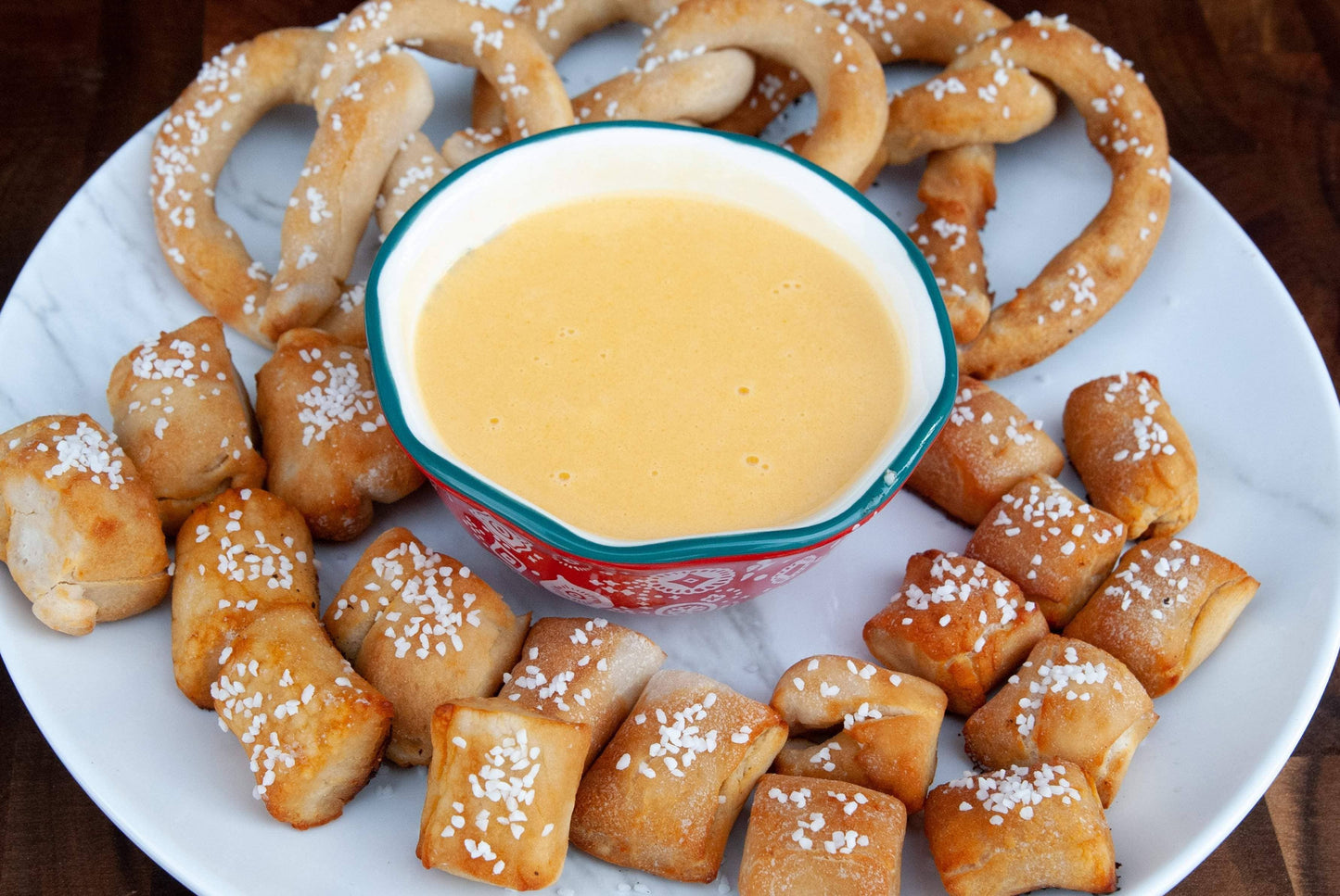 Gluten-Free Soft Pretzels with Sea Salt Mix 700