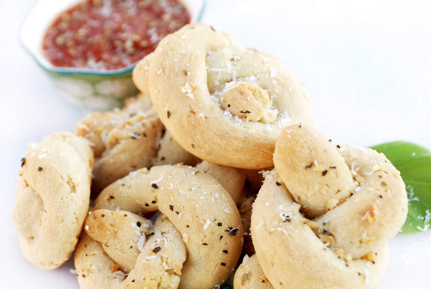 Gluten-Free Garlic Knots Mix with Garlic Butter  700