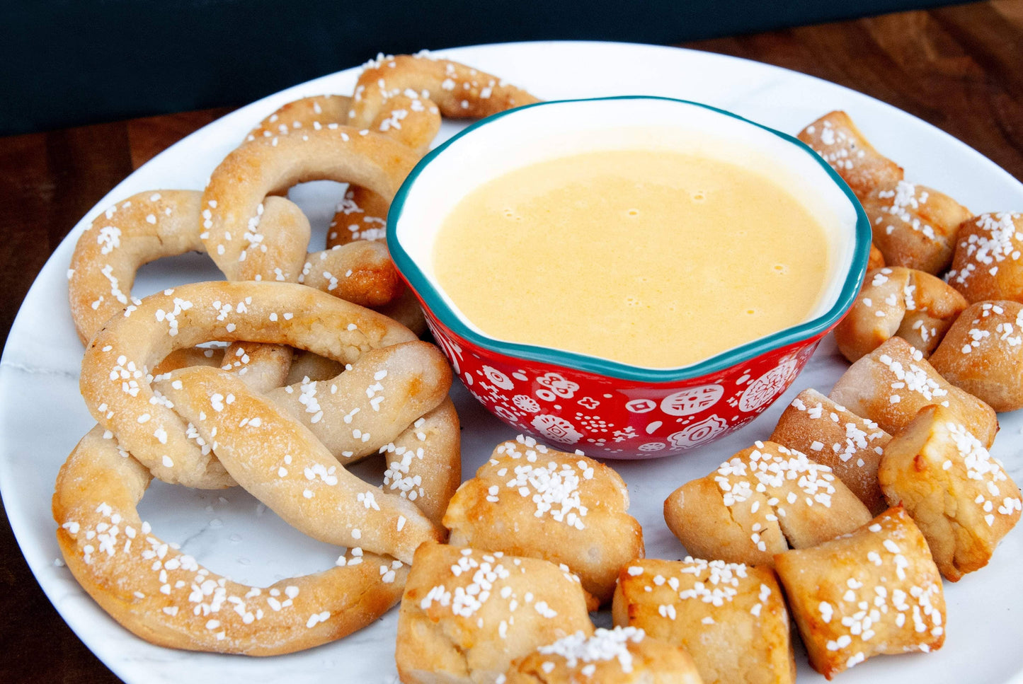 Gluten-Free Soft Pretzels with Sea Salt Mix 700